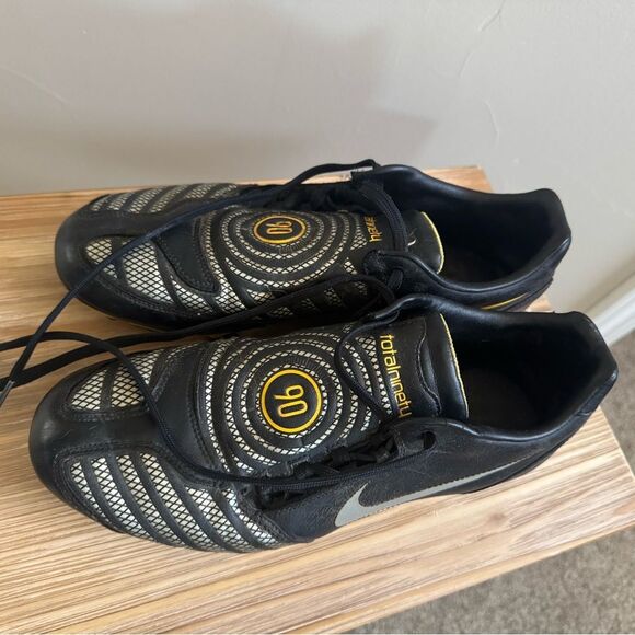 Nike Black and Silver Total 90 Men's Soccer Cleats - Picture 1 of 3